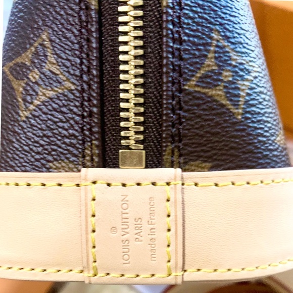 🆕😍Authentic Louis Vuitton Alma BB - Picture 7 of 17